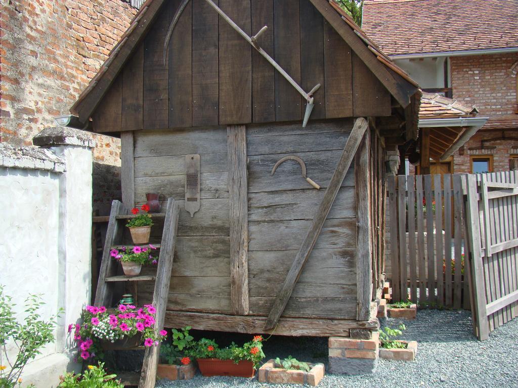 Country House Tunjina Kuca Stara Kapela Guest House Pavlovci Ngoại thất bức ảnh