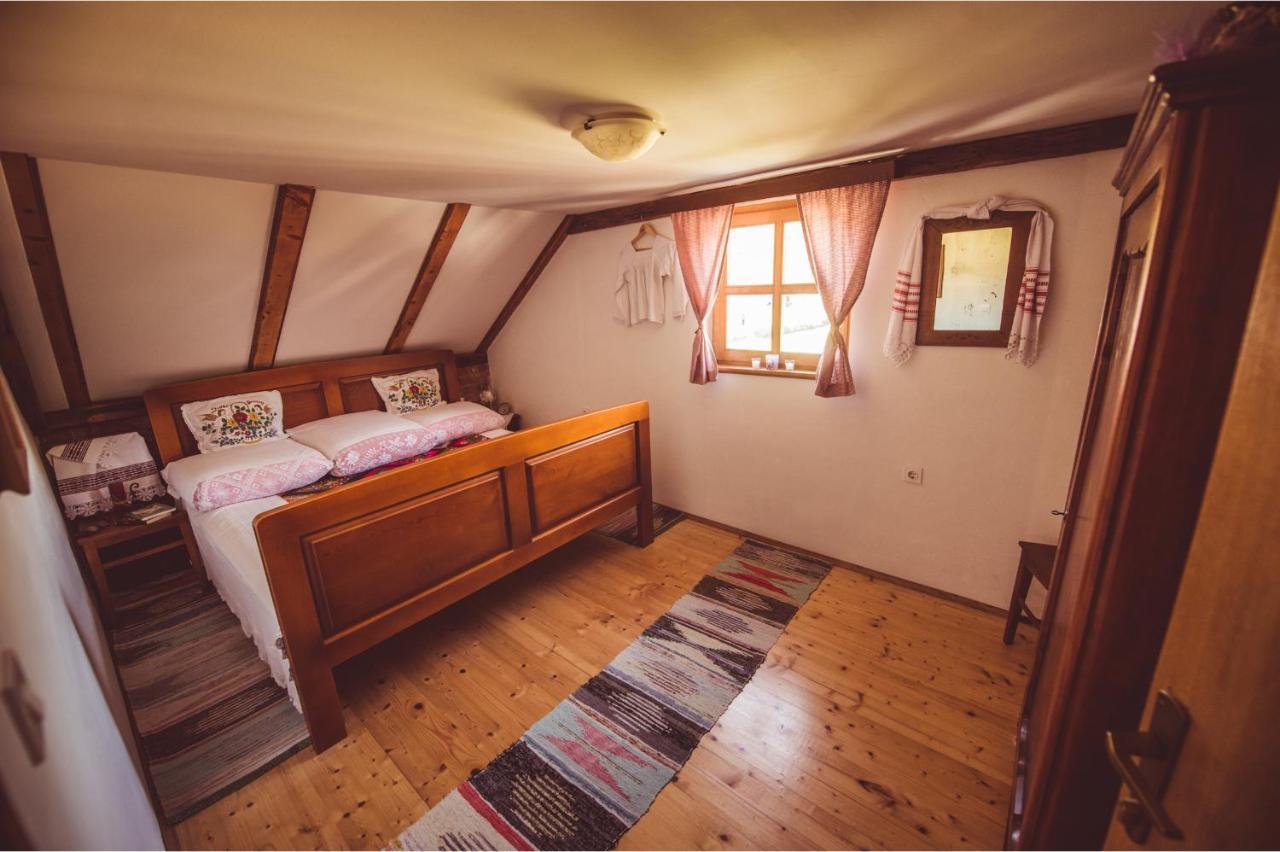 Country House Tunjina Kuca Stara Kapela Guest House Pavlovci Ngoại thất bức ảnh