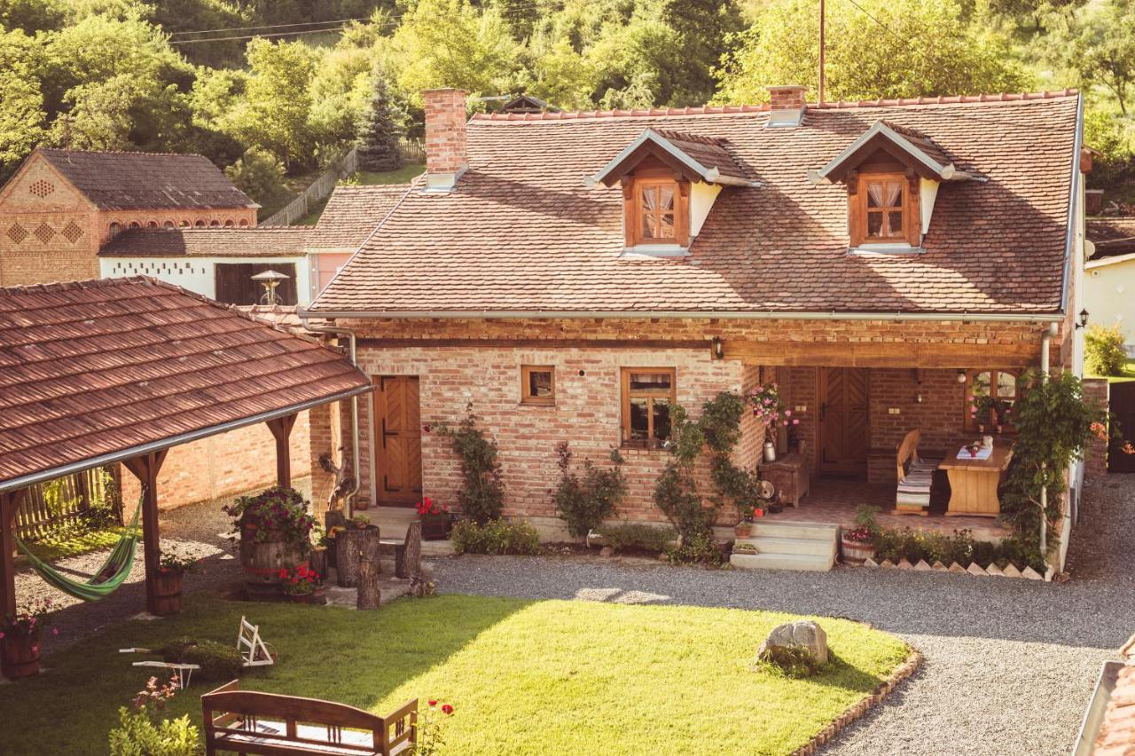 Country House Tunjina Kuca Stara Kapela Guest House Pavlovci Ngoại thất bức ảnh